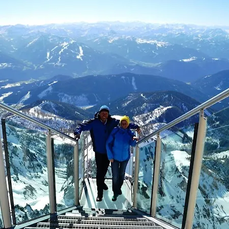 Сasa de vacaciones Charming House In Pruggern, Mountain View