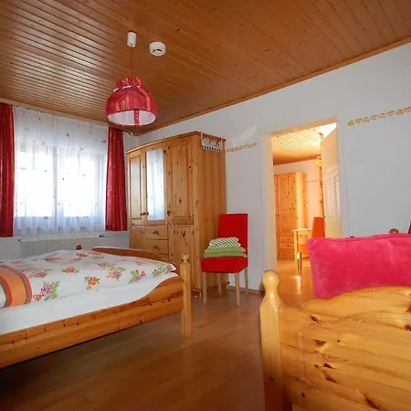 Charming House In Pruggern, Mountain View Semesterbostad