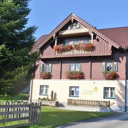 Dom wakacyjny Charming House In Pruggern, Mountain View Pruggern