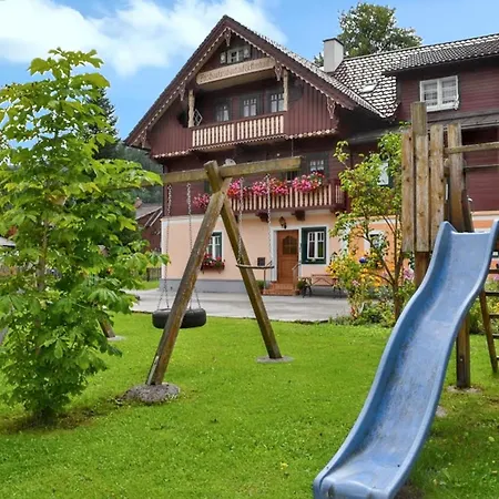 Charming House In Pruggern, Mountain View プルークガーン