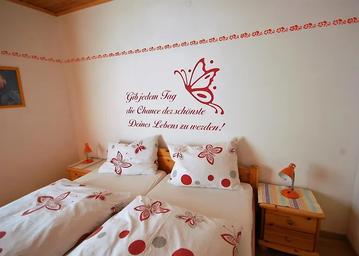 Сasa de vacaciones Charming House In Pruggern, Mountain View